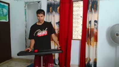 alexander_cr1 live cam on Cam4