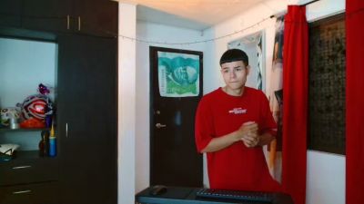 alexander_cr1 live cam on Cam4