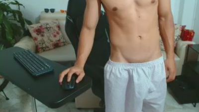 alexander_cr1 live cam on Cam4