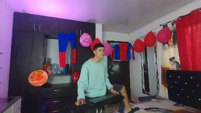 alexander_cr1 live cam on Cam4