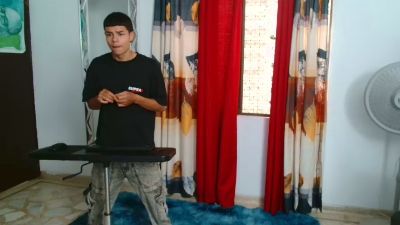 alexander_cr1 live cam on Cam4