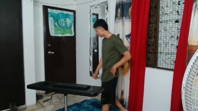 alexander_cr1 live cam on Cam4