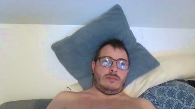 alexandre878 live cam on Cam4