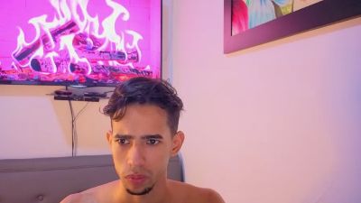 alexandrooo260 live cam on Cam4