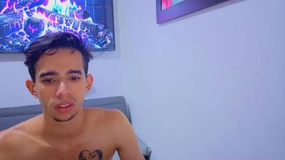 alexandrooo260 live cam on Cam4