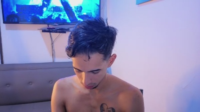 alexandrooo260 live cam on Cam4