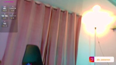 alexawarren_ live cam on Cam4