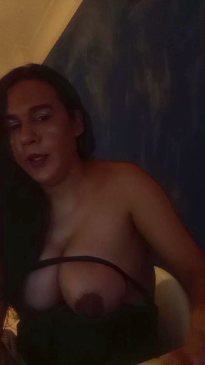 alexiadshamp21 live cam on Cam4