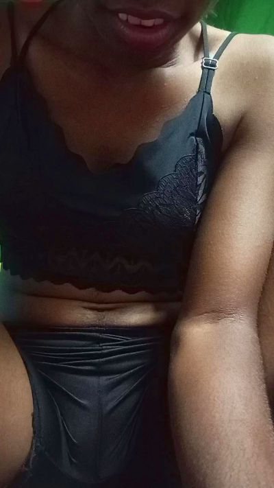 alexiah3 live cam on Cam4