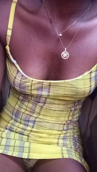 alexiah3 live cam on Cam4