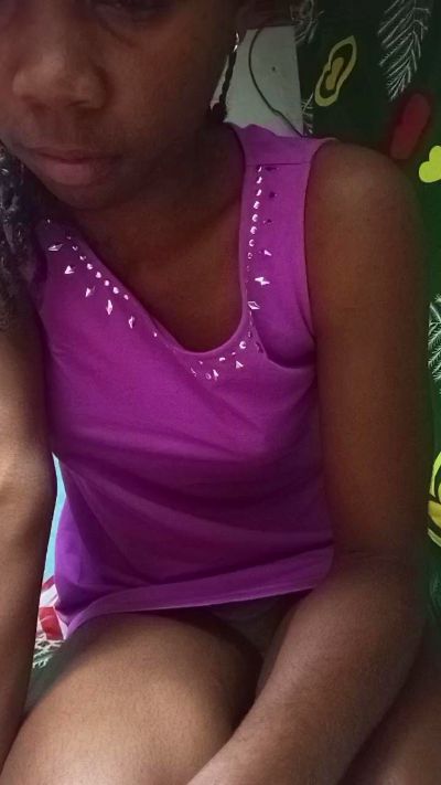 alexiah3 live cam on Cam4