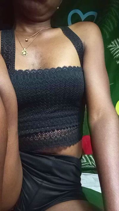alexiah3 live cam on Cam4