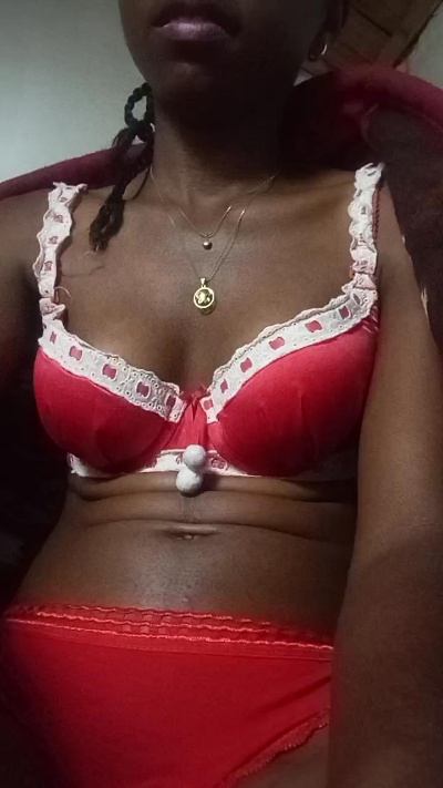 alexiah3 live cam on Cam4