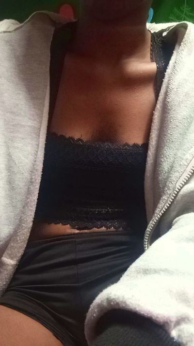 alexiah3 live cam on Cam4