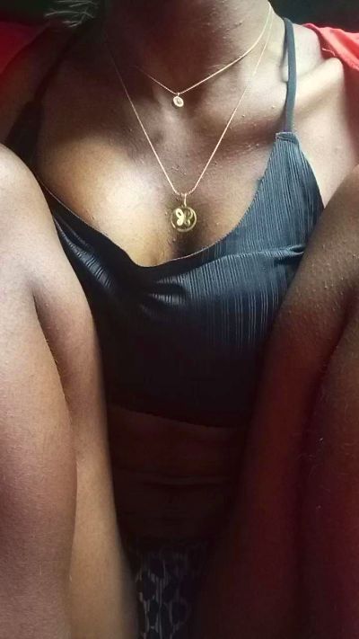 alexiah3 live cam on Cam4