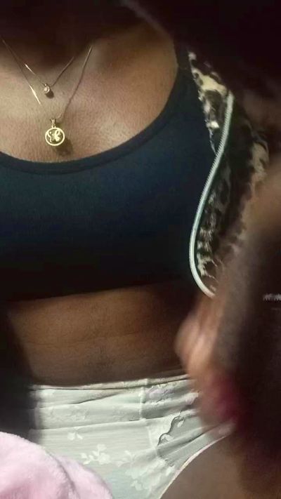 alexiah3 live cam on Cam4