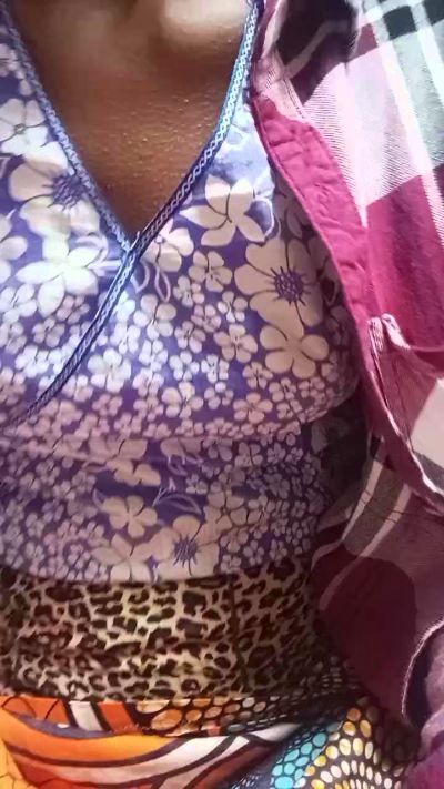 alexiah3 live cam on Cam4