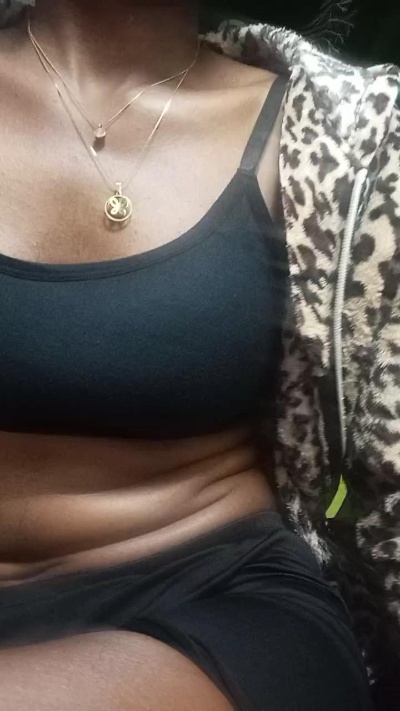 alexiah3 live cam on Cam4