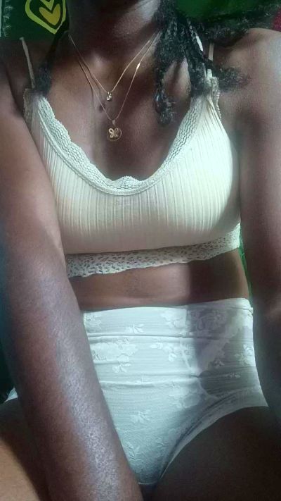 alexiah3 live cam on Cam4