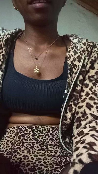 alexiah3 live cam on Cam4