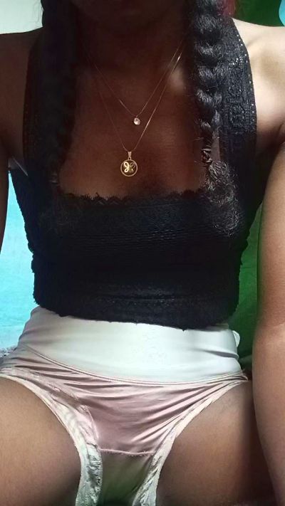 alexiah3 live cam on Cam4