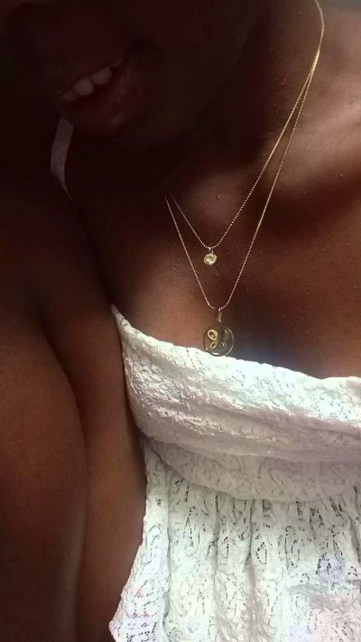 alexiah3 live cam on Cam4