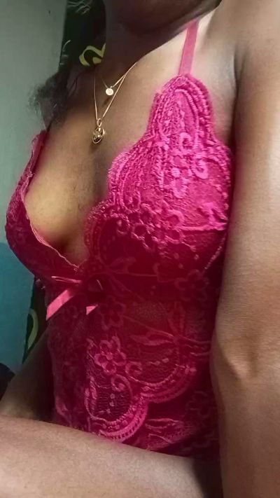 alexiah3 live cam on Cam4