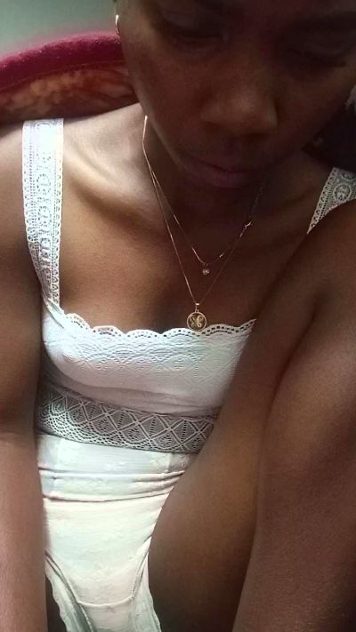 alexiah3 live cam on Cam4