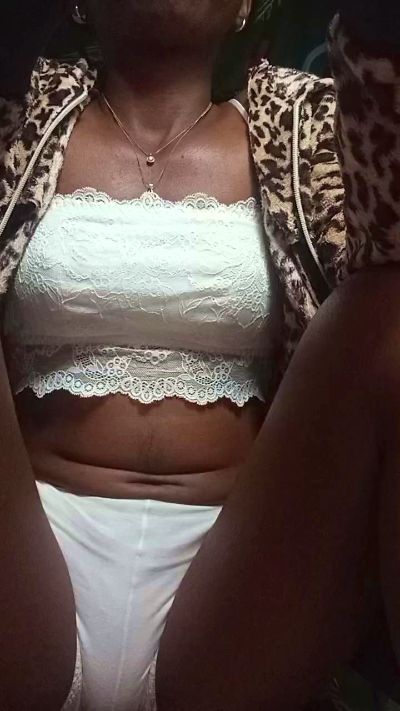 alexiah3 live cam on Cam4