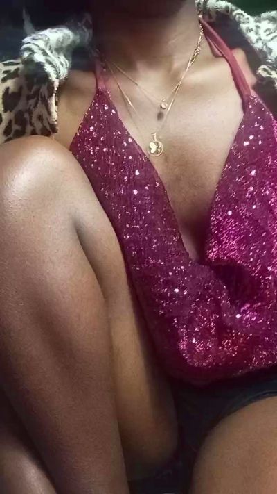 alexiah3 live cam on Cam4