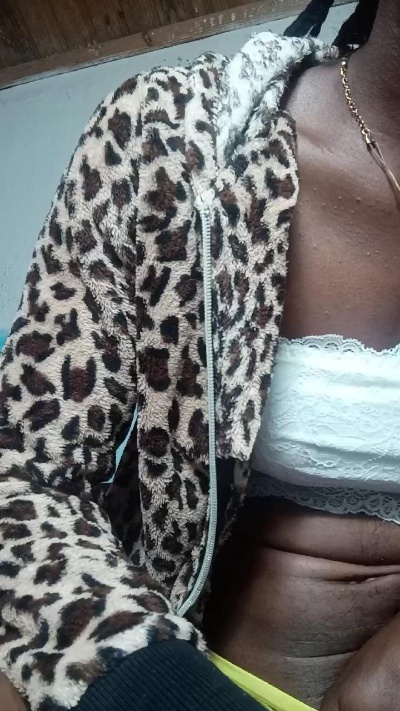 alexiah3 live cam on Cam4