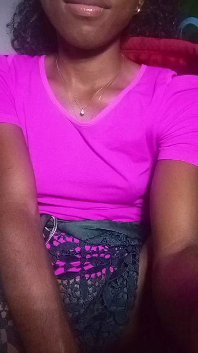 alexiah3 live cam on Cam4