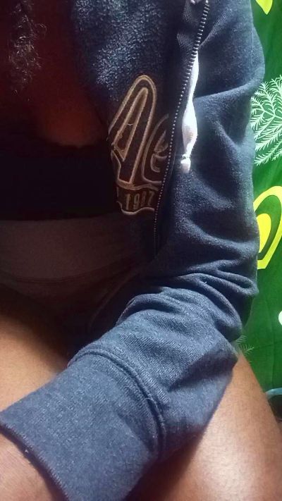 alexiah3 live cam on Cam4