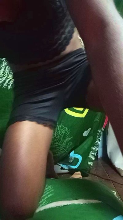 alexiah3 live cam on Cam4