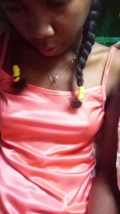 alexiah3 live cam on Cam4