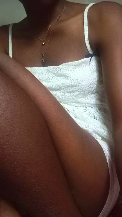 alexiah3 live cam on Cam4