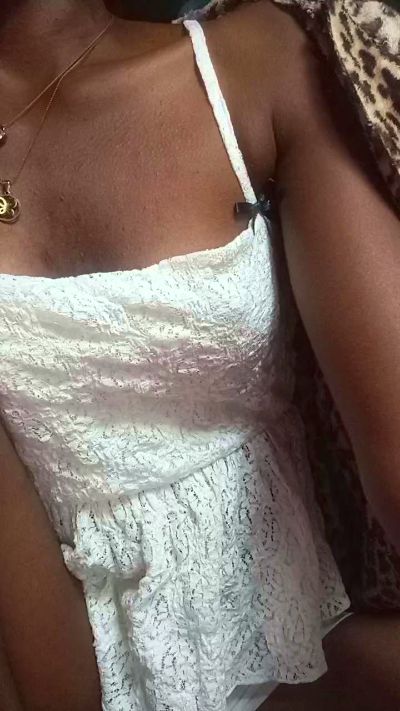 alexiah3 live cam on Cam4