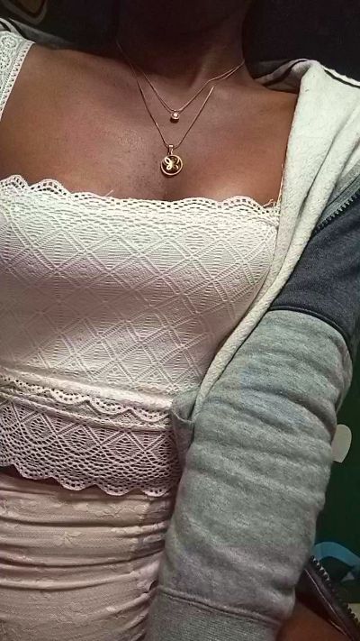 alexiah3 live cam on Cam4