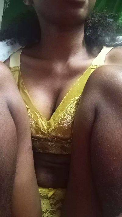 alexiah3 live cam on Cam4