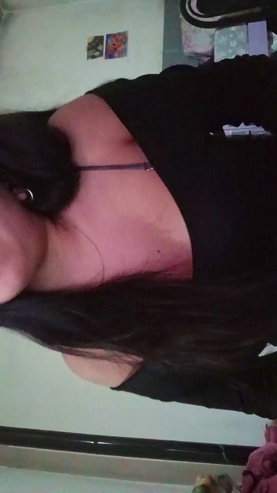alexiasix live cam on Cam4