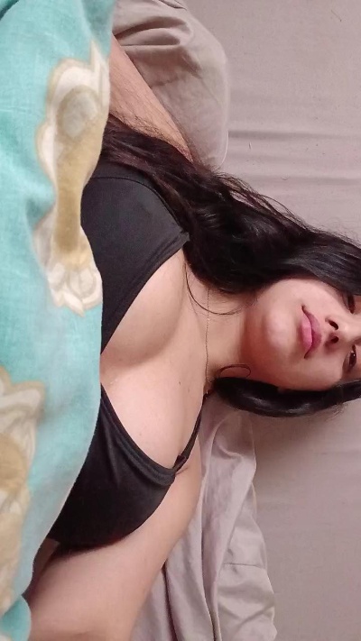 alexiasix live cam on Cam4