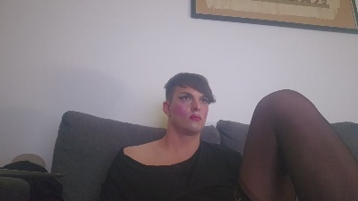 alexibb3 live cam on Cam4