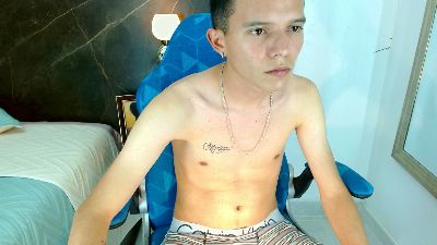 alexlegendx live cam on Cam4