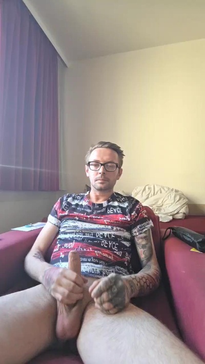 alexmarq live cam on Cam4