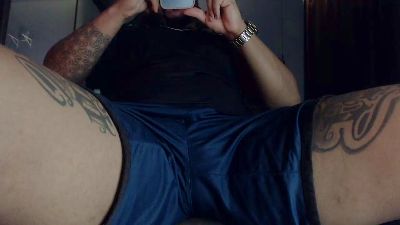 alexmonster2 live cam on Cam4