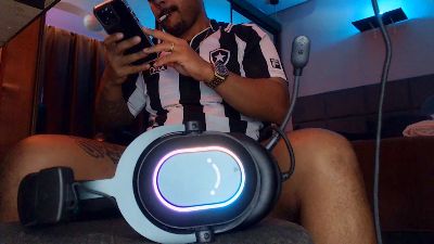 alexmonster2 live cam on Cam4