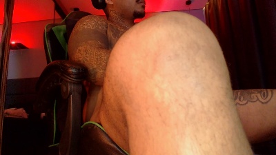 alexmonster2 live cam on Cam4