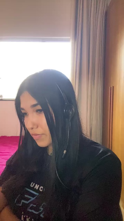 alice22 live cam on Cam4