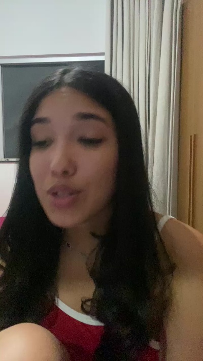 alice22 live cam on Cam4