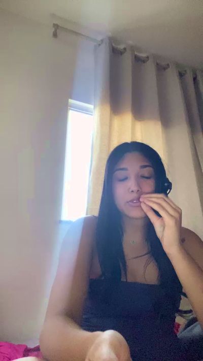 alice22 live cam on Cam4